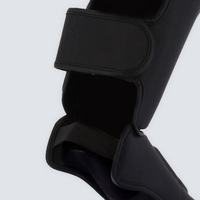 Ultra-G-Kombat Spinilleras